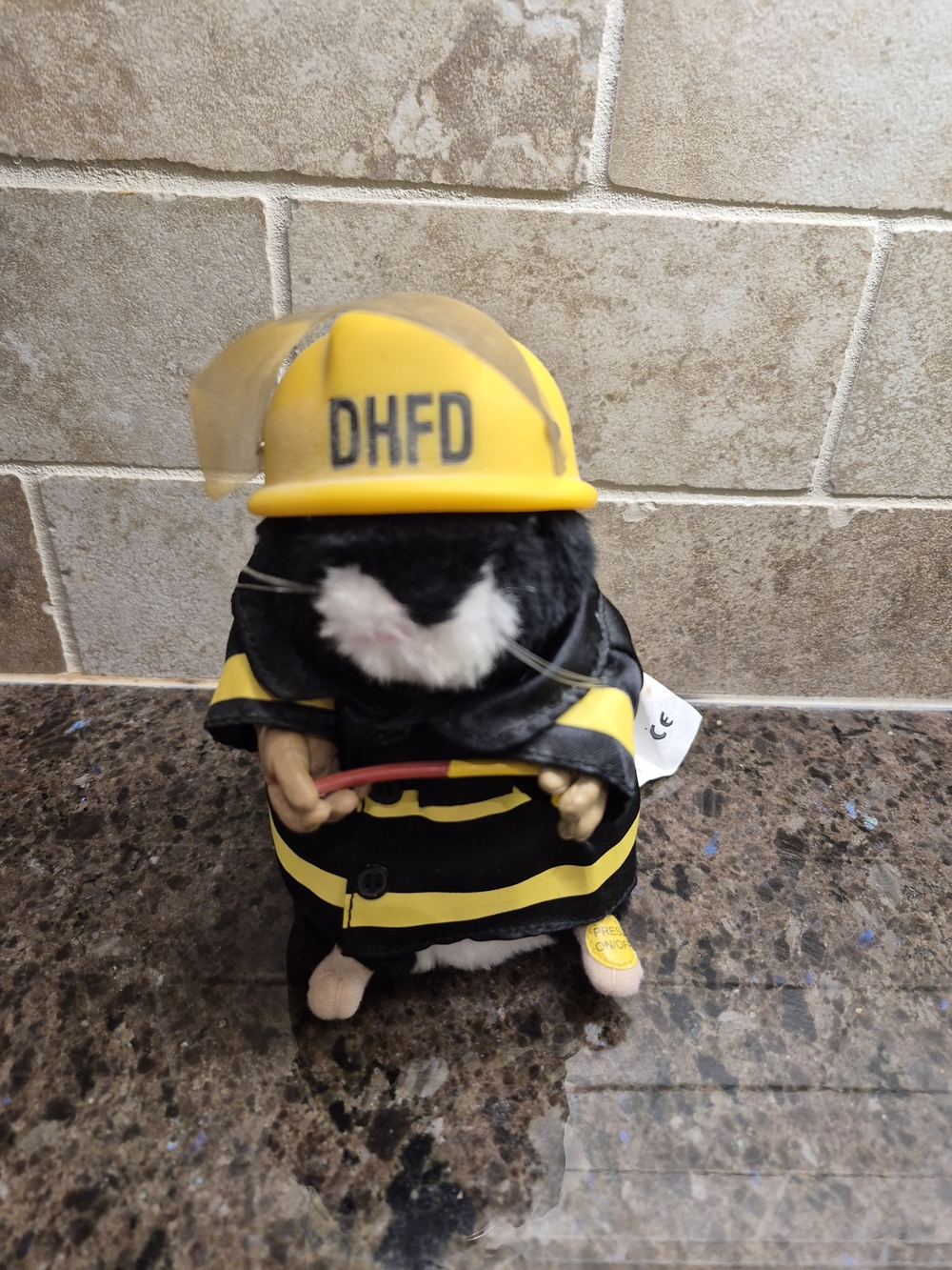 Gemmy Marshall The Fireman Dancing Hamster Plush 7" DHFD 2003